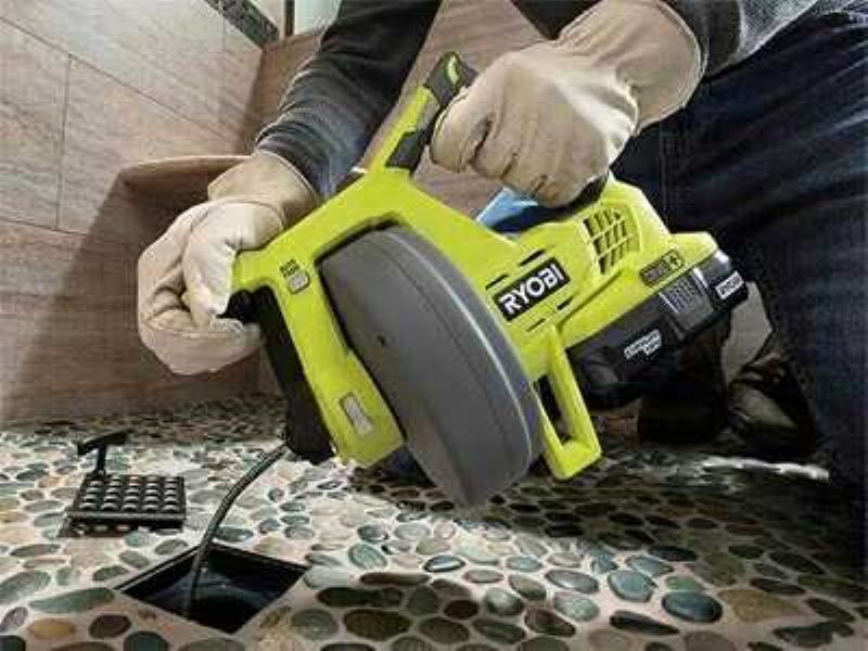 لولهبازکنی بدون تخریب و کثیفکاری در یک ساختمان مسکونی در تهران
